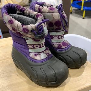 Purple size 10 Sorel snow boots